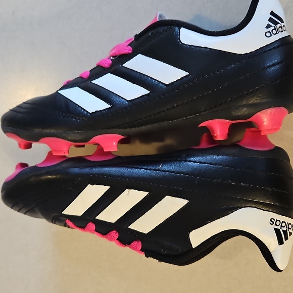 Adidas Soccer Cleats - Picture 10 of 12